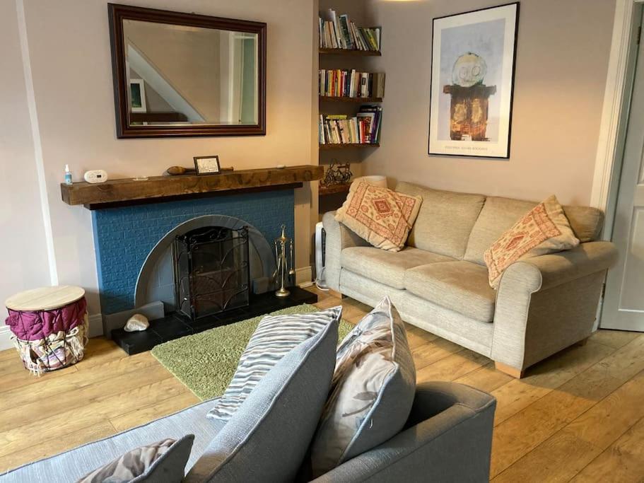 Fairhill Cottage Perfect Location With Garden In Central 밸리캐슬 외부 사진